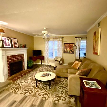 Trendy 2Bed 2 Bath Villa In The Village With King Bed Raleigh Exterior foto