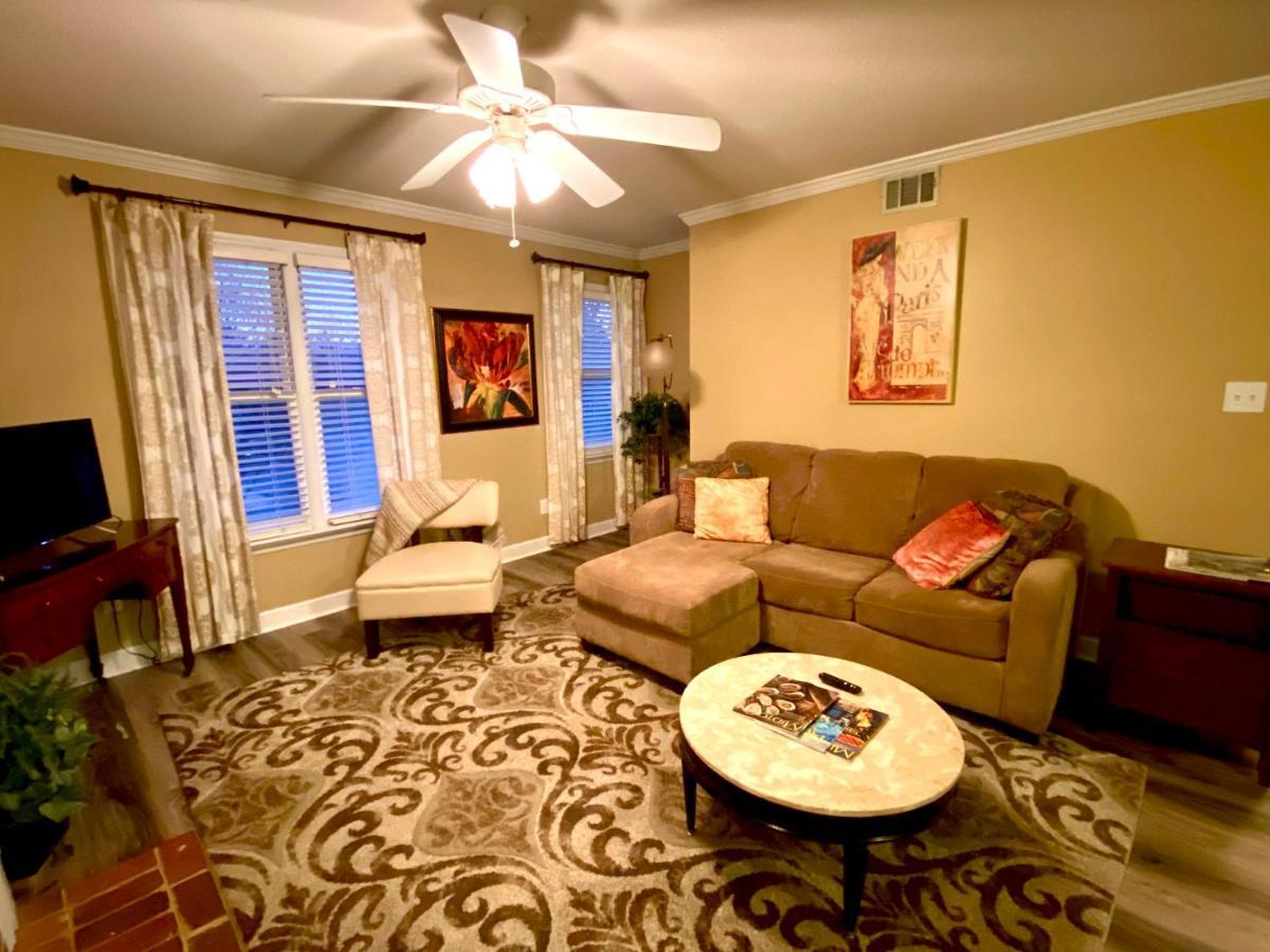 Trendy 2Bed 2 Bath Villa In The Village With King Bed Raleigh Exterior foto