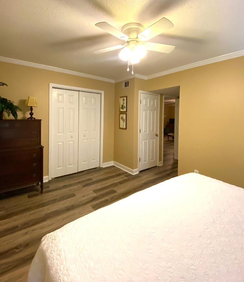 Trendy 2Bed 2 Bath Villa In The Village With King Bed Raleigh Exterior foto